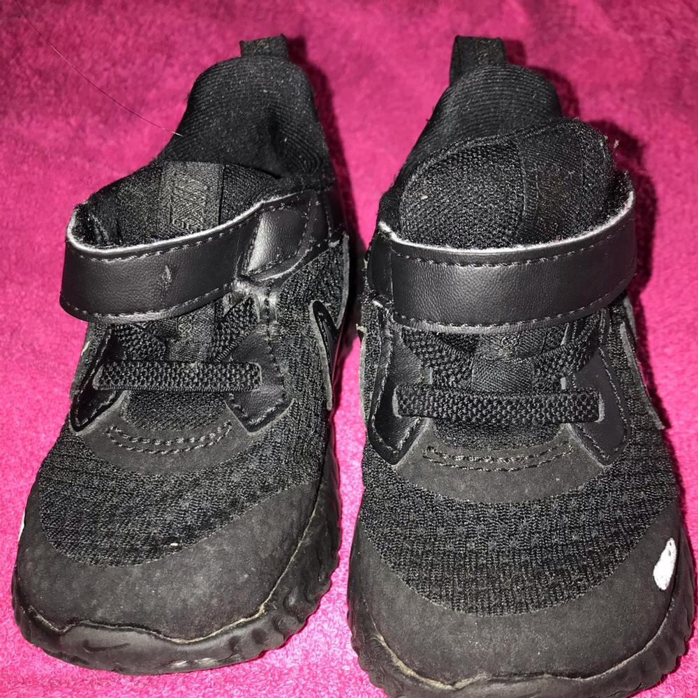 Toddler boys Nikes